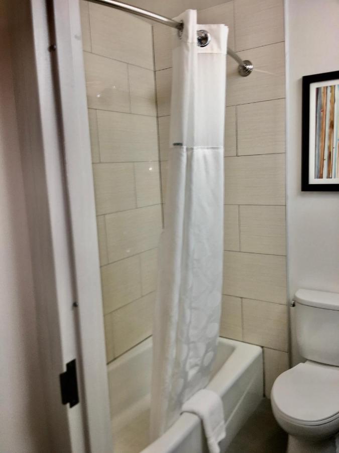 Hotel Wingate By Wyndham Jfk Airport, Far Rockaway Ny à New York Extérieur photo
