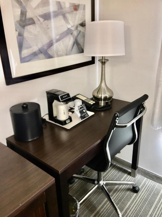 Hotel Wingate By Wyndham Jfk Airport, Far Rockaway Ny à New York Extérieur photo