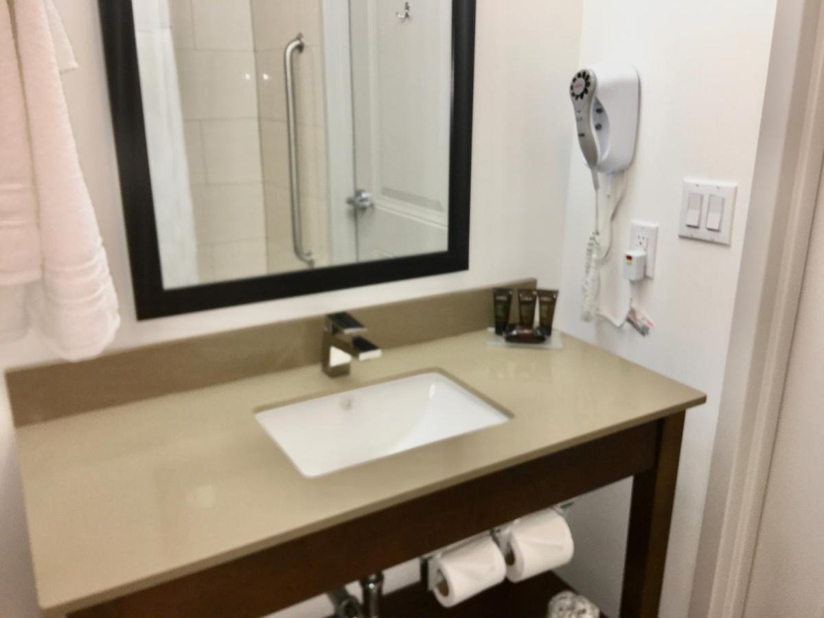 Hotel Wingate By Wyndham Jfk Airport, Far Rockaway Ny à New York Extérieur photo